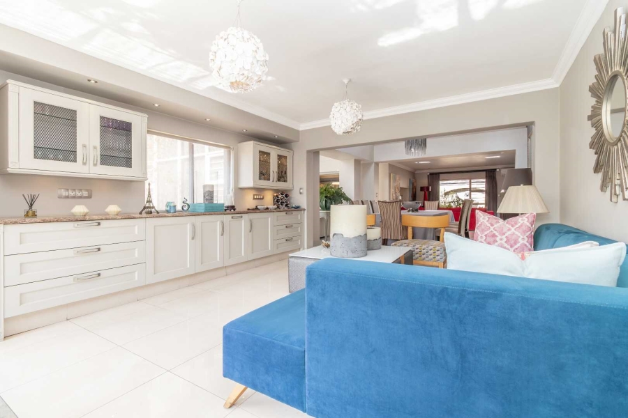 4 Bedroom Property for Sale in Northcliff Gauteng