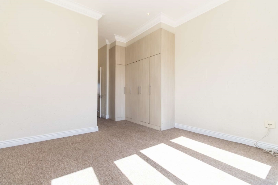 To Let 2 Bedroom Property for Rent in Morningside Gauteng