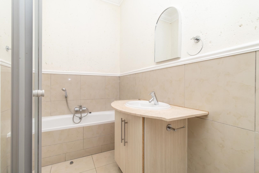 To Let 2 Bedroom Property for Rent in Morningside Gauteng