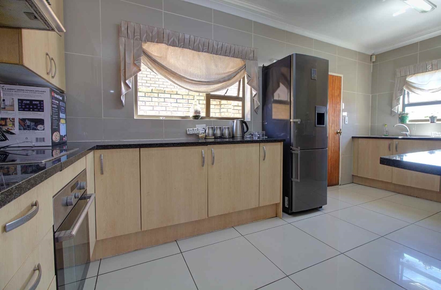3 Bedroom Property for Sale in Honeydew Manor Gauteng