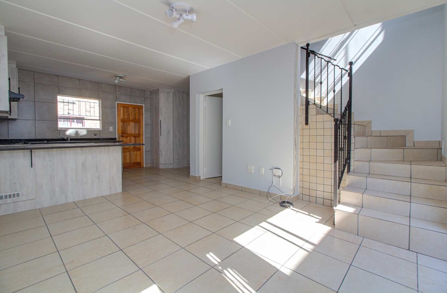 3 Bedroom Property for Sale in Wilgeheuwel Gauteng
