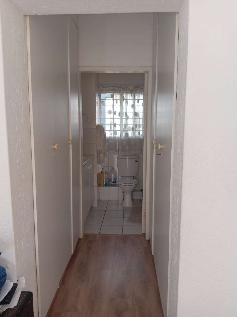 To Let 1 Bedroom Property for Rent in Glenhazel Gauteng