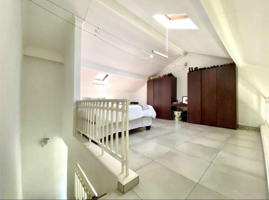 To Let 1 Bedroom Property for Rent in Sandown Gauteng