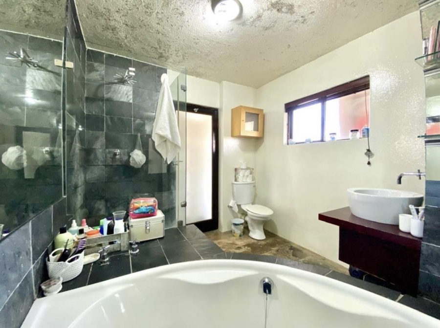 To Let 1 Bedroom Property for Rent in Sandown Gauteng