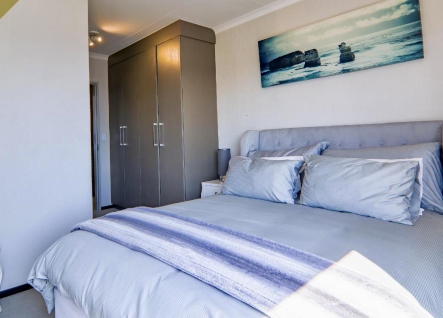 To Let 3 Bedroom Property for Rent in Broadacres Gauteng