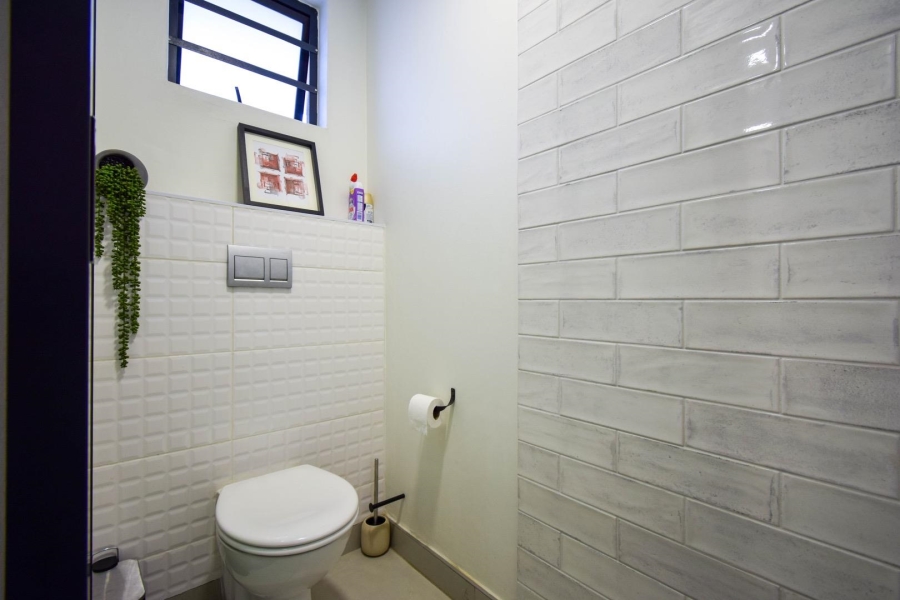 1 Bedroom Property for Sale in Menlo Park Gauteng