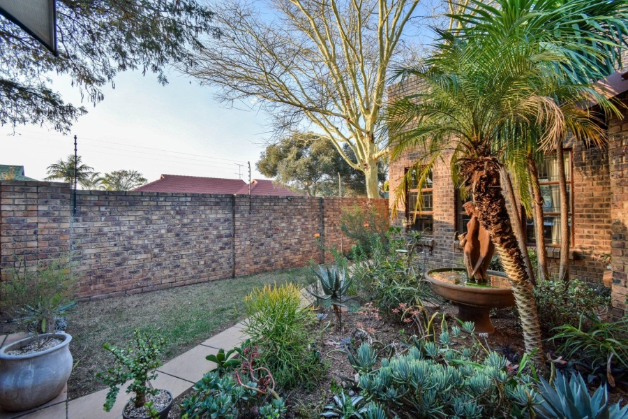 4 Bedroom Property for Sale in Moreleta Park Gauteng
