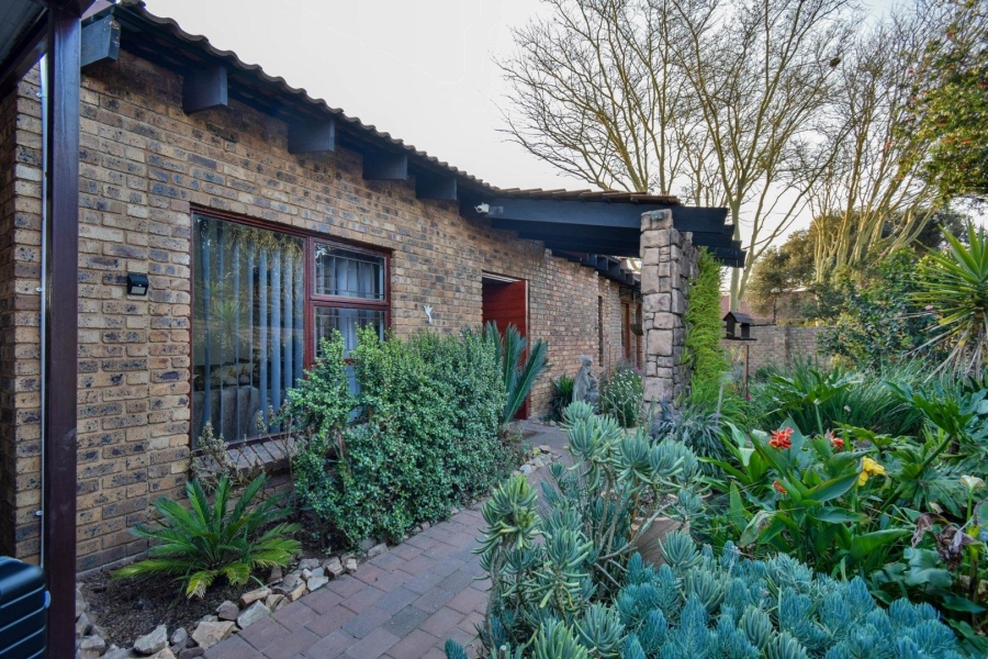 4 Bedroom Property for Sale in Moreleta Park Gauteng