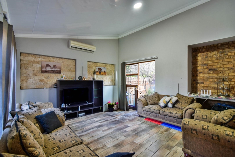 4 Bedroom Property for Sale in Moreleta Park Gauteng