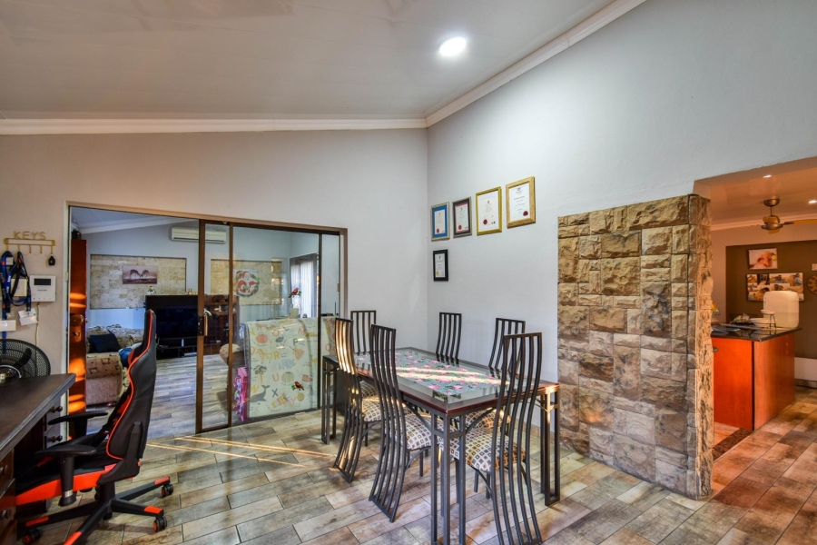 4 Bedroom Property for Sale in Moreleta Park Gauteng