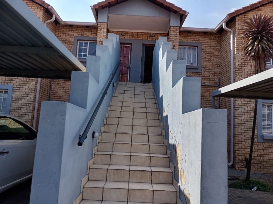 To Let 3 Bedroom Property for Rent in Meyersdal Gauteng