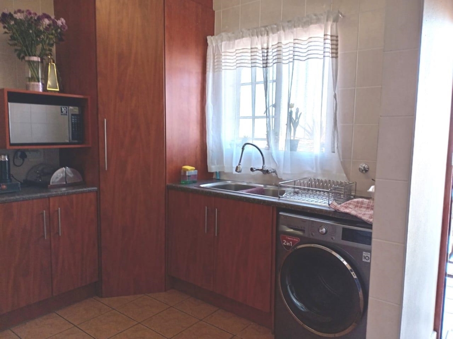 To Let 3 Bedroom Property for Rent in Meyersdal Gauteng