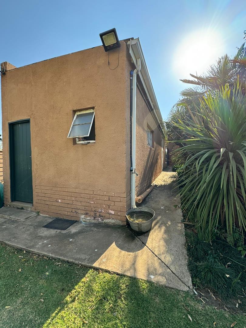 To Let 0 Bedroom Property for Rent in Rothdene Gauteng