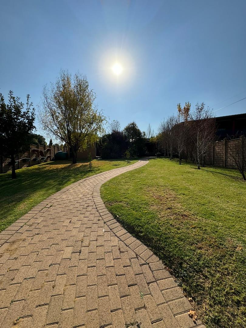 To Let 0 Bedroom Property for Rent in Rothdene Gauteng