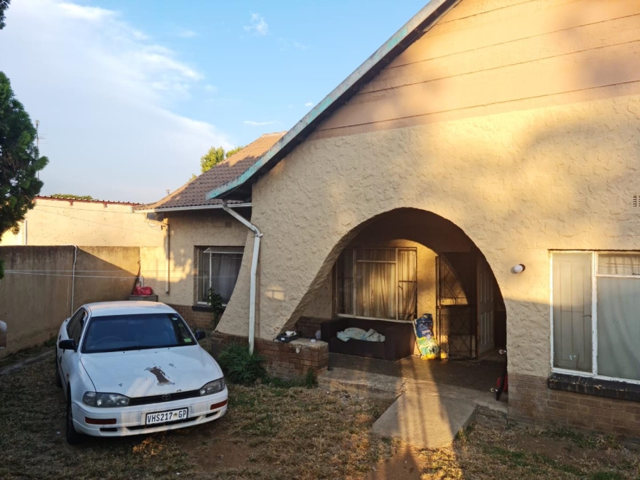 11 Bedroom Property for Sale in Elsburg Gauteng