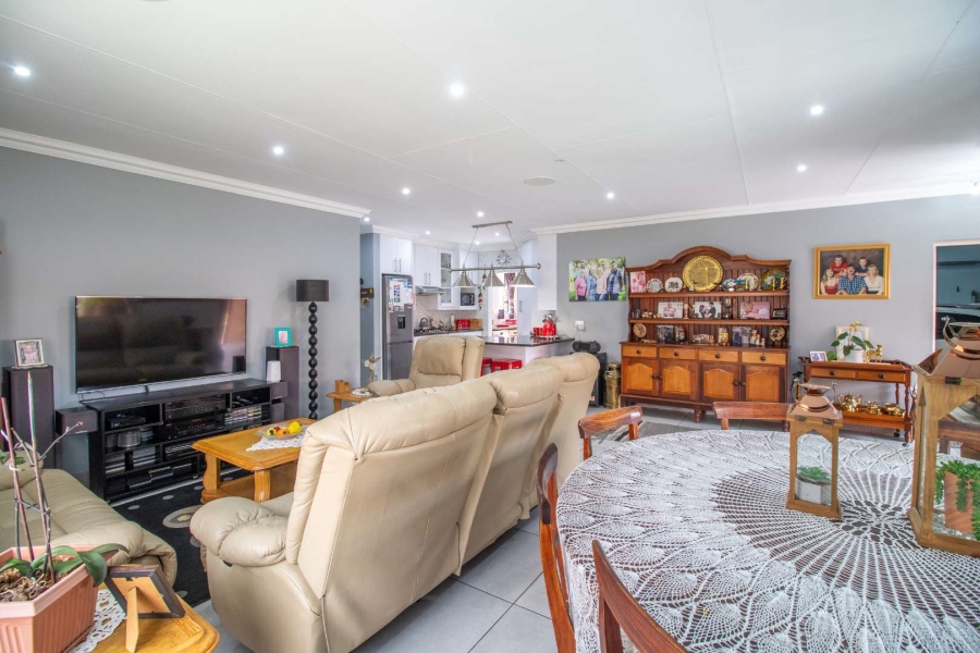 3 Bedroom Property for Sale in Brentwood Gauteng