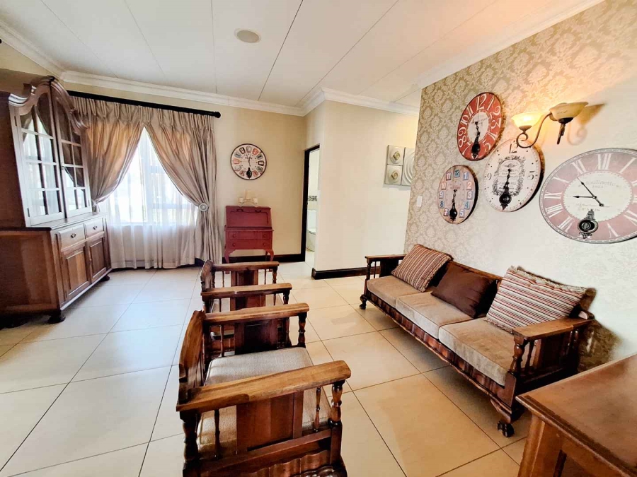 To Let 4 Bedroom Property for Rent in The Wilds Gauteng