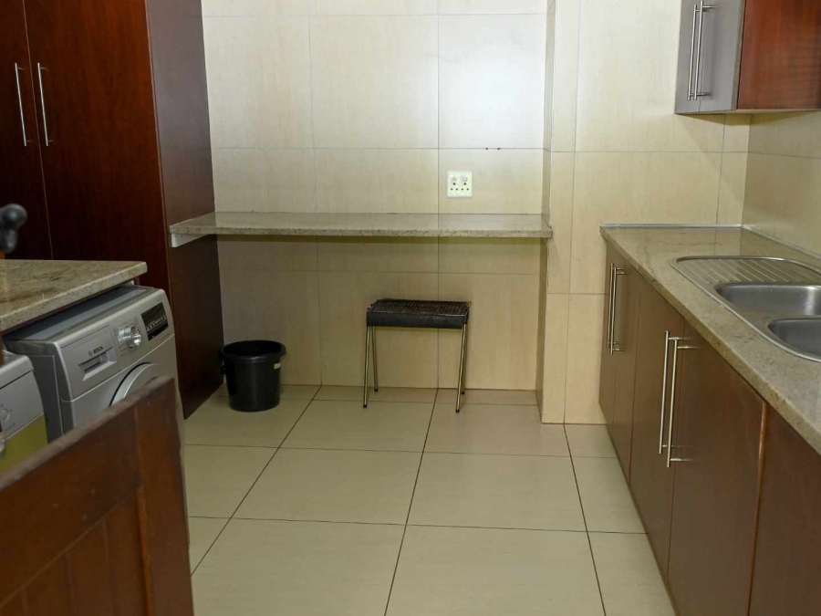 To Let 4 Bedroom Property for Rent in The Wilds Gauteng