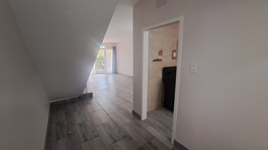 To Let 2 Bedroom Property for Rent in Robindale Gauteng