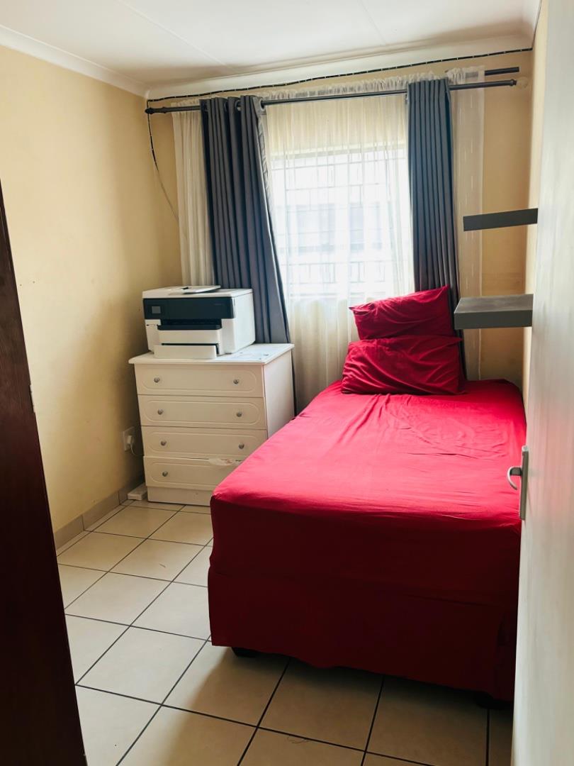 3 Bedroom Property for Sale in Kosmosdal Gauteng