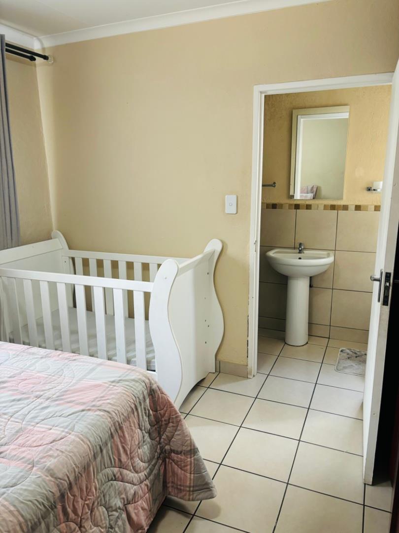 3 Bedroom Property for Sale in Kosmosdal Gauteng