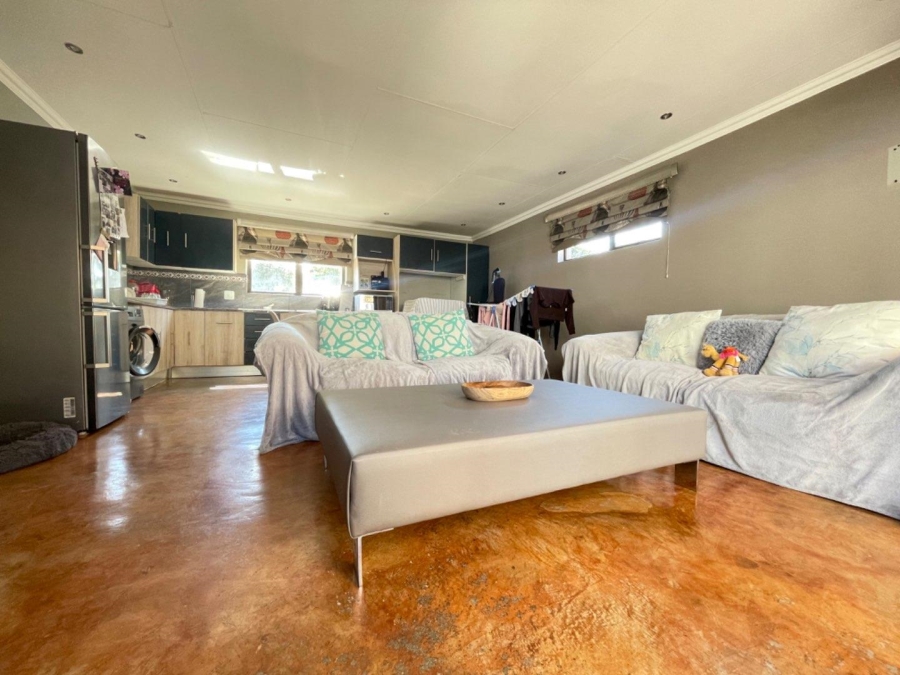 To Let 2 Bedroom Property for Rent in Edenvale Gauteng