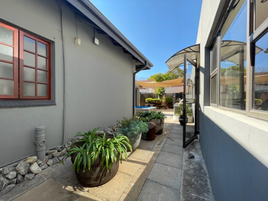 To Let 2 Bedroom Property for Rent in Edenvale Gauteng