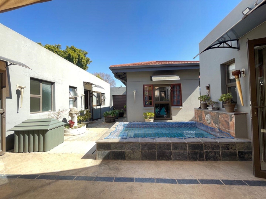 To Let 2 Bedroom Property for Rent in Edenvale Gauteng
