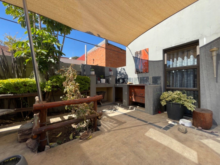 To Let 2 Bedroom Property for Rent in Edenvale Gauteng