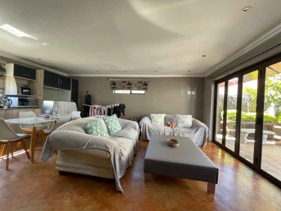 To Let 2 Bedroom Property for Rent in Edenvale Gauteng