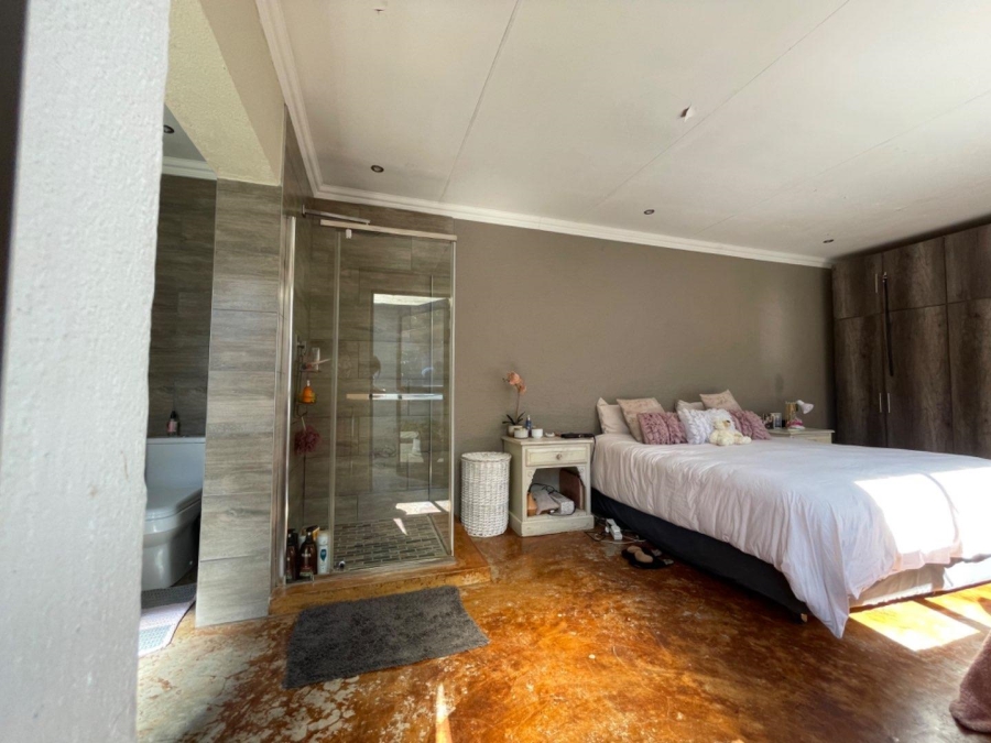 To Let 2 Bedroom Property for Rent in Edenvale Gauteng