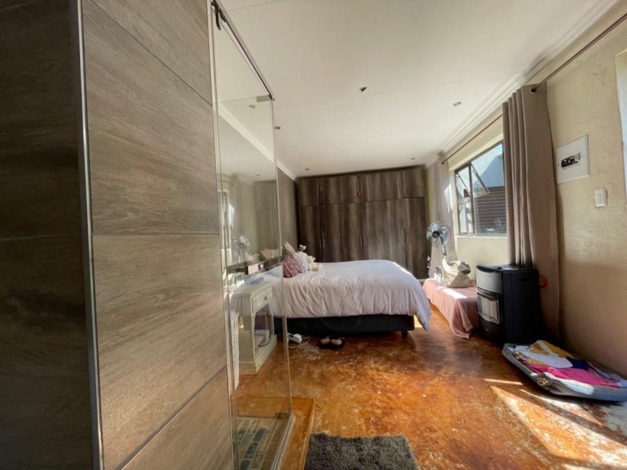 To Let 2 Bedroom Property for Rent in Edenvale Gauteng