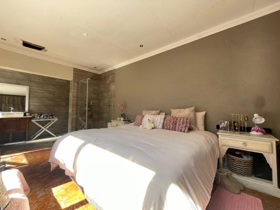 To Let 2 Bedroom Property for Rent in Edenvale Gauteng