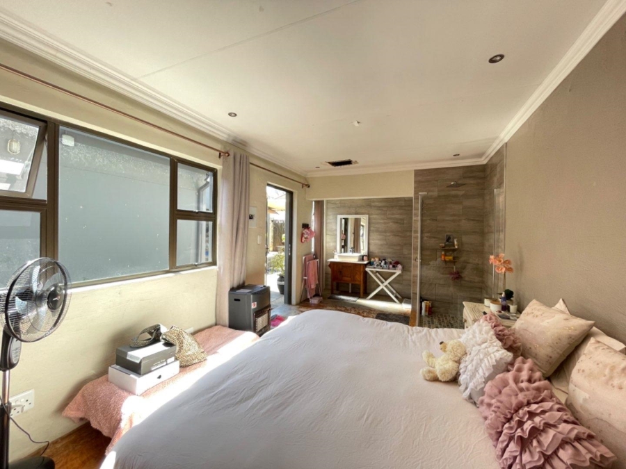 To Let 2 Bedroom Property for Rent in Edenvale Gauteng