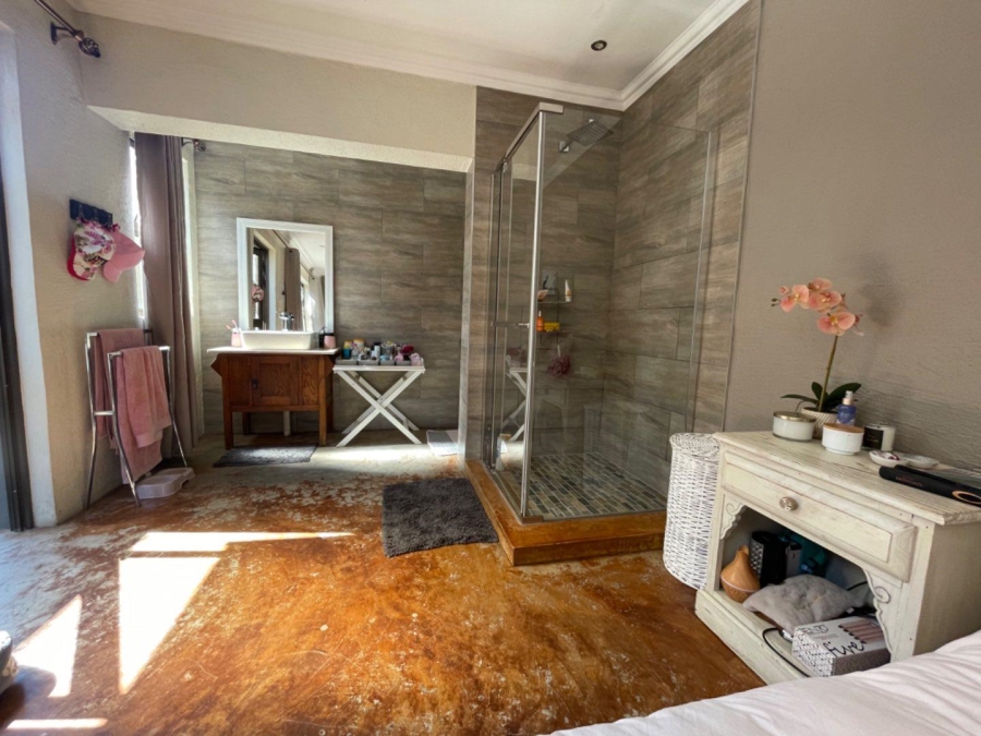 To Let 2 Bedroom Property for Rent in Edenvale Gauteng