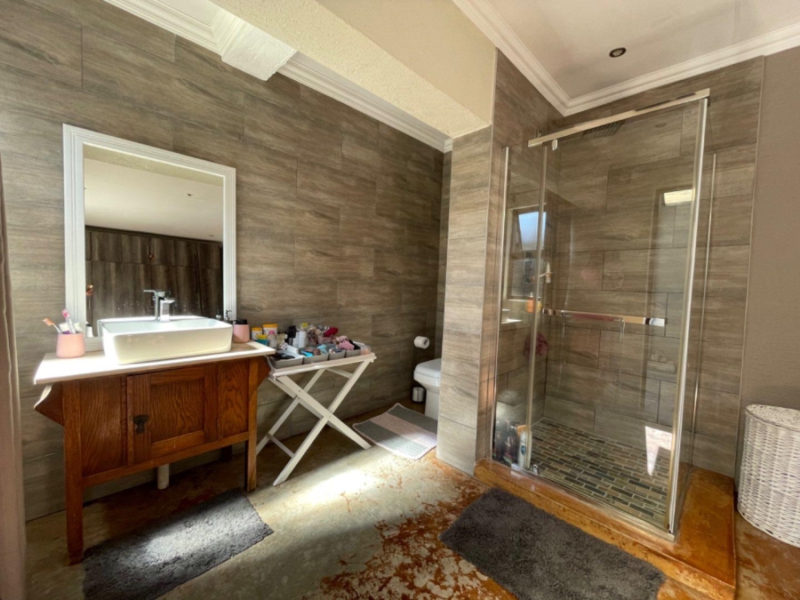 To Let 2 Bedroom Property for Rent in Edenvale Gauteng