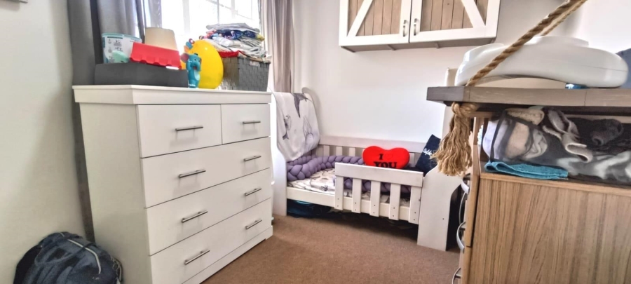 2 Bedroom Property for Sale in Rooihuiskraal North Gauteng