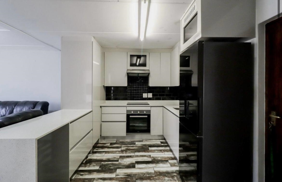 1 Bedroom Property for Sale in Ormonde Gauteng