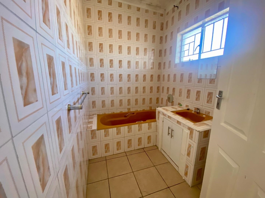 2 Bedroom Property for Sale in Benoni Central Gauteng