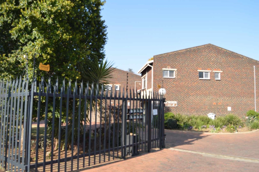 3 Bedroom Property for Sale in Brackenhurst Gauteng