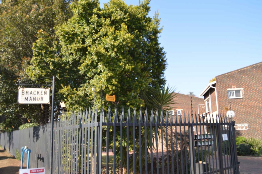 3 Bedroom Property for Sale in Brackenhurst Gauteng