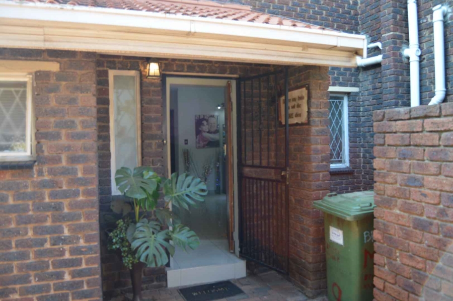3 Bedroom Property for Sale in Brackenhurst Gauteng