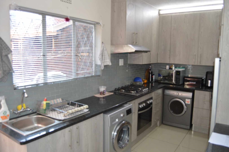 3 Bedroom Property for Sale in Brackenhurst Gauteng