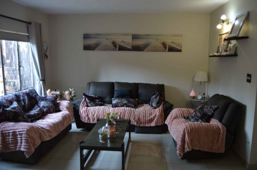 3 Bedroom Property for Sale in Brackenhurst Gauteng