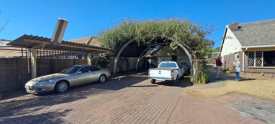 3 Bedroom Property for Sale in Brackenhurst Gauteng