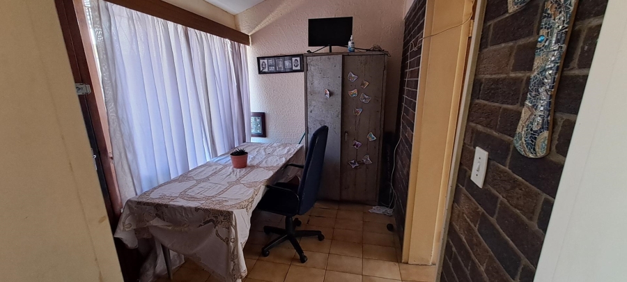 3 Bedroom Property for Sale in Brackenhurst Gauteng