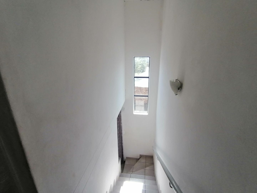 2 Bedroom Property for Sale in Theresa Park Gauteng