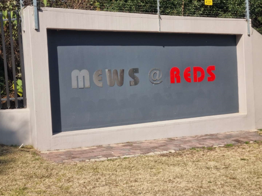 2 Bedroom Property for Sale in Rooihuiskraal North Gauteng