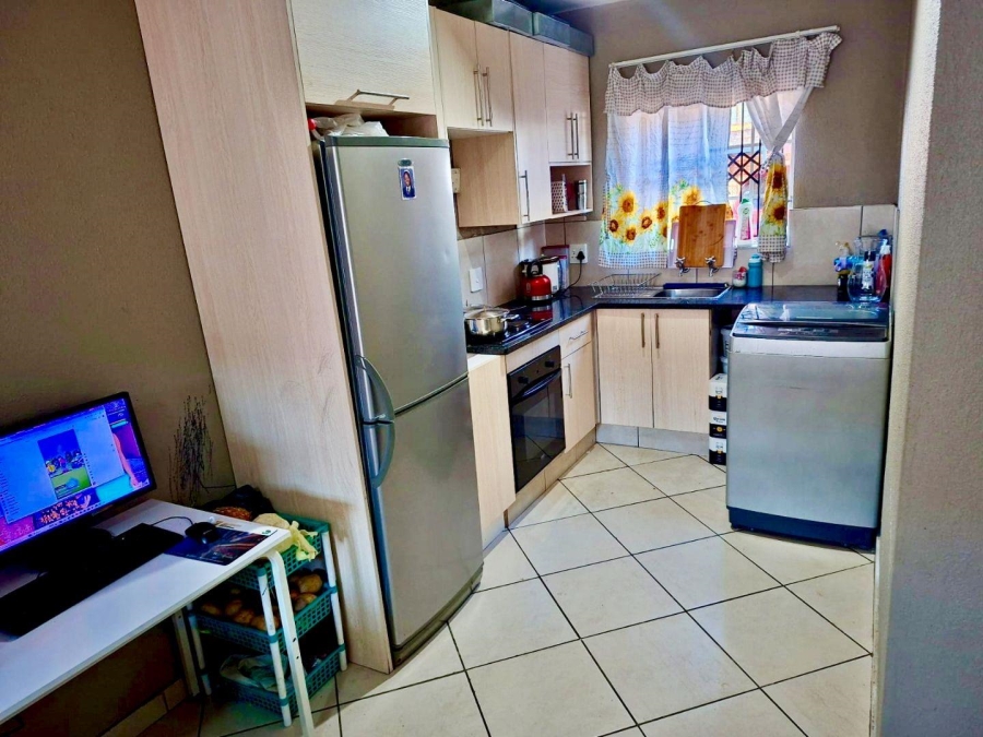 2 Bedroom Property for Sale in Danville Gauteng