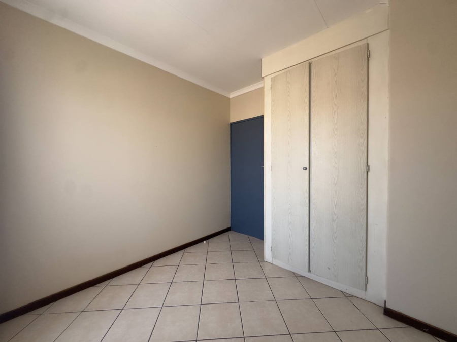 To Let 2 Bedroom Property for Rent in Mooikloof Ridge Gauteng